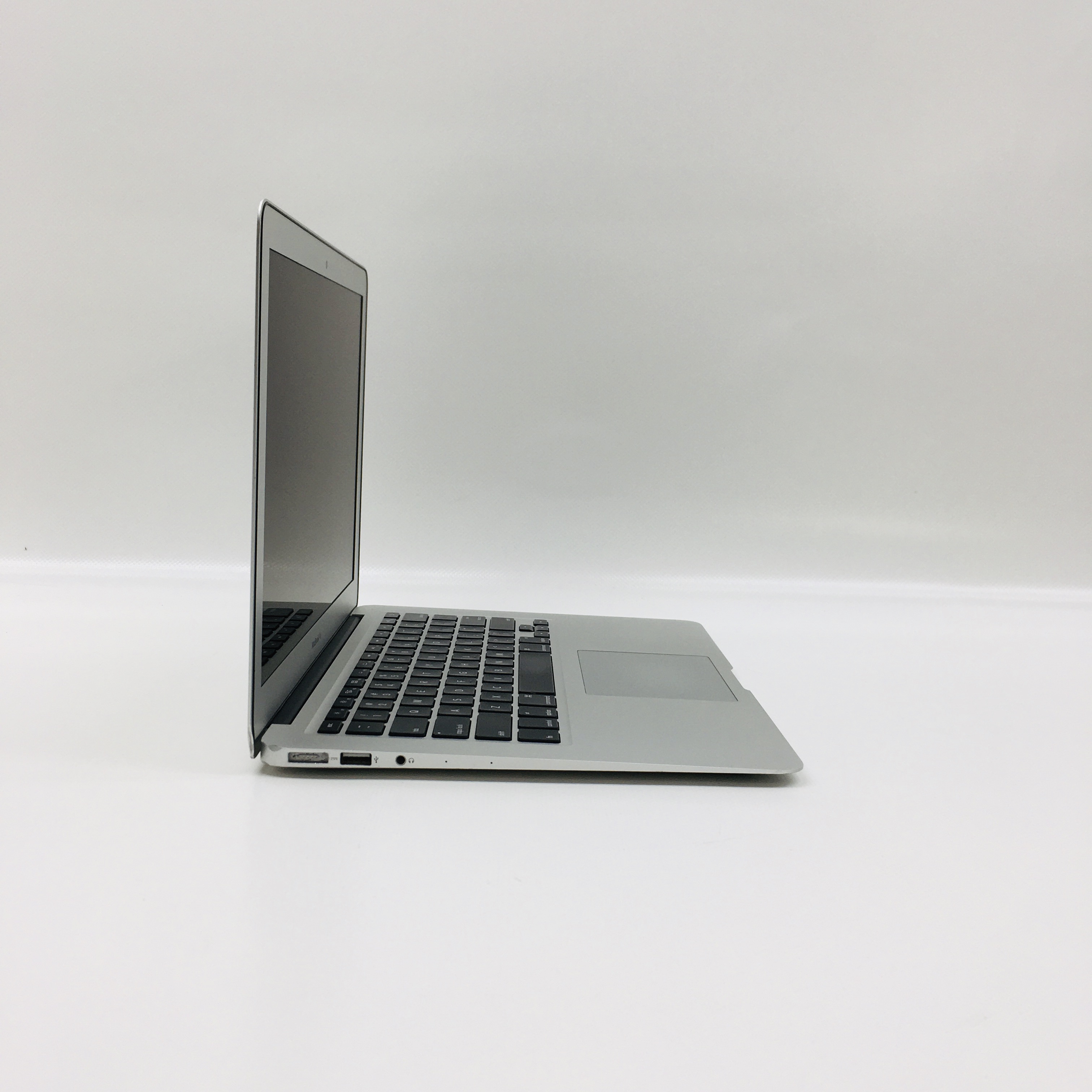 MacBook Air 13" Mid 2013 (Intel Core i5 1.3 GHz 4 GB RAM 128 GB SSD), Intel Core i5 1.3 GHz, 4 GB RAM, 128 GB SSD, image 2